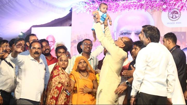 सोयाबीन की फसल में नुकसान का होगा सर्वे, मिलेगी राहत: मुख्यमंत्री श्री चौहान